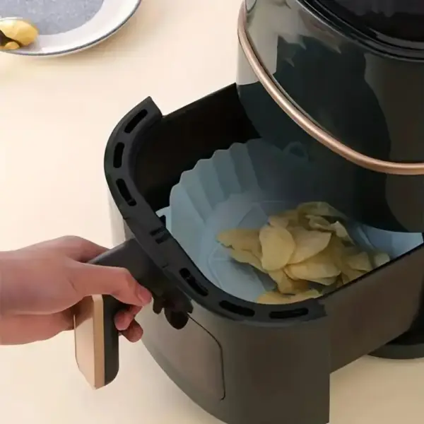 Airfryer Zubehör: Silikon-Einlage mit Griffen und Wabenmuster – Bild 3