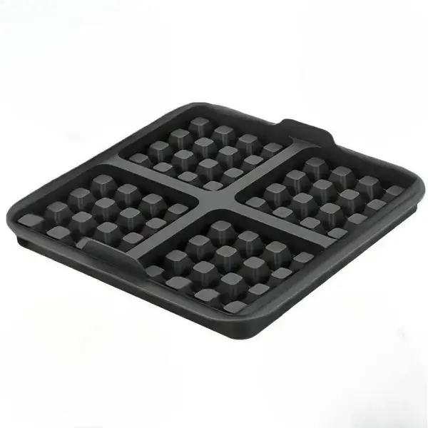 Airfryer-Zubehör: Quadratische Waffelform mit vier Feldern
